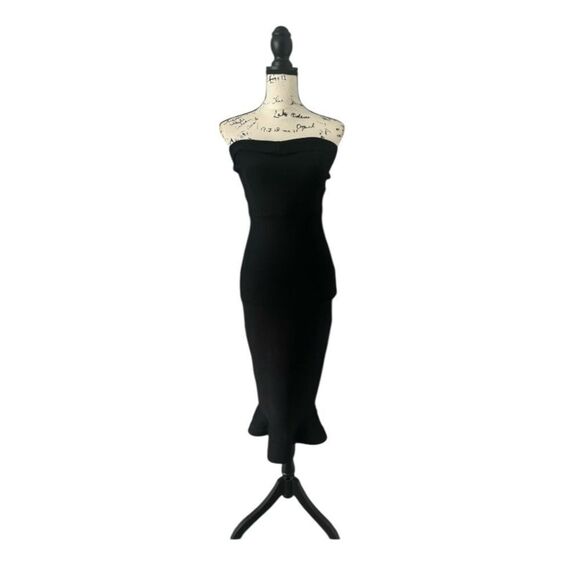 House of CB Dresses & Skirts - House of CB London SZ L black strapless cocktail dress with flare bottom